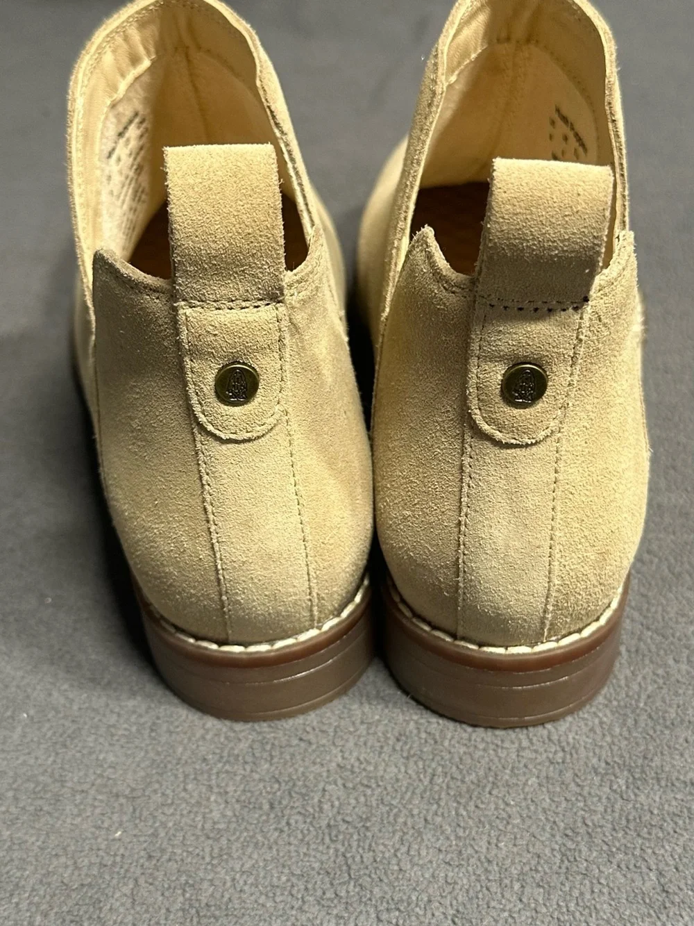 Hush Puppies Suede Chelsea Ankle Boots in Sand/Tan